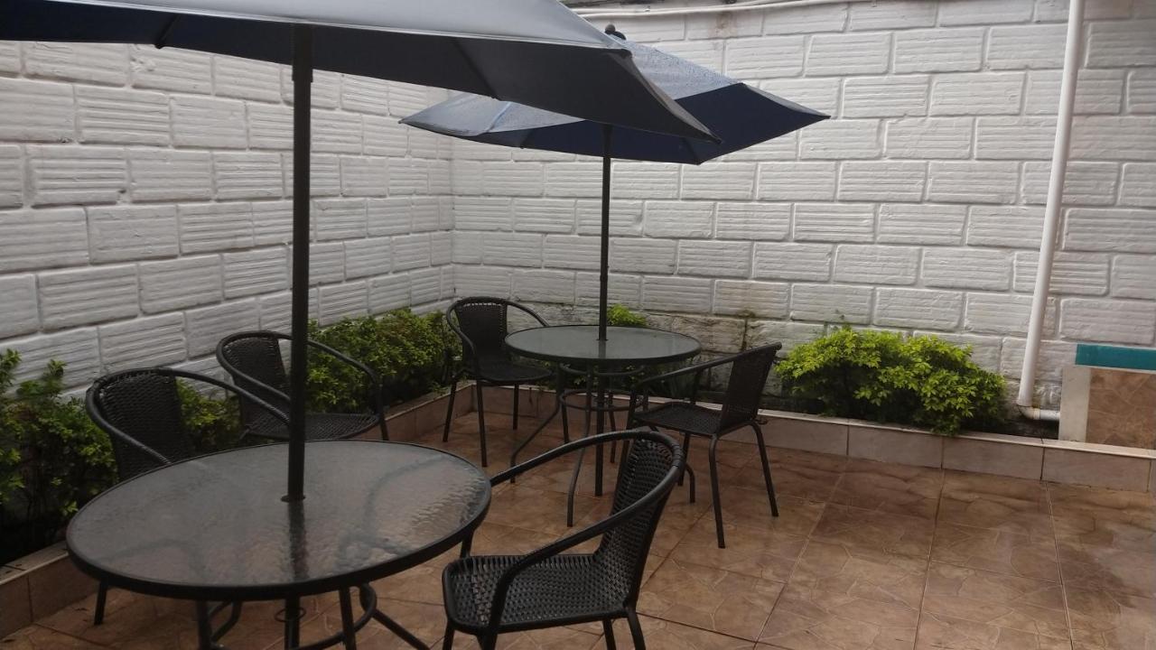 Hotel Hea Hospedaje Cerca Al Estadio Y La 70 Medellín Exterior foto