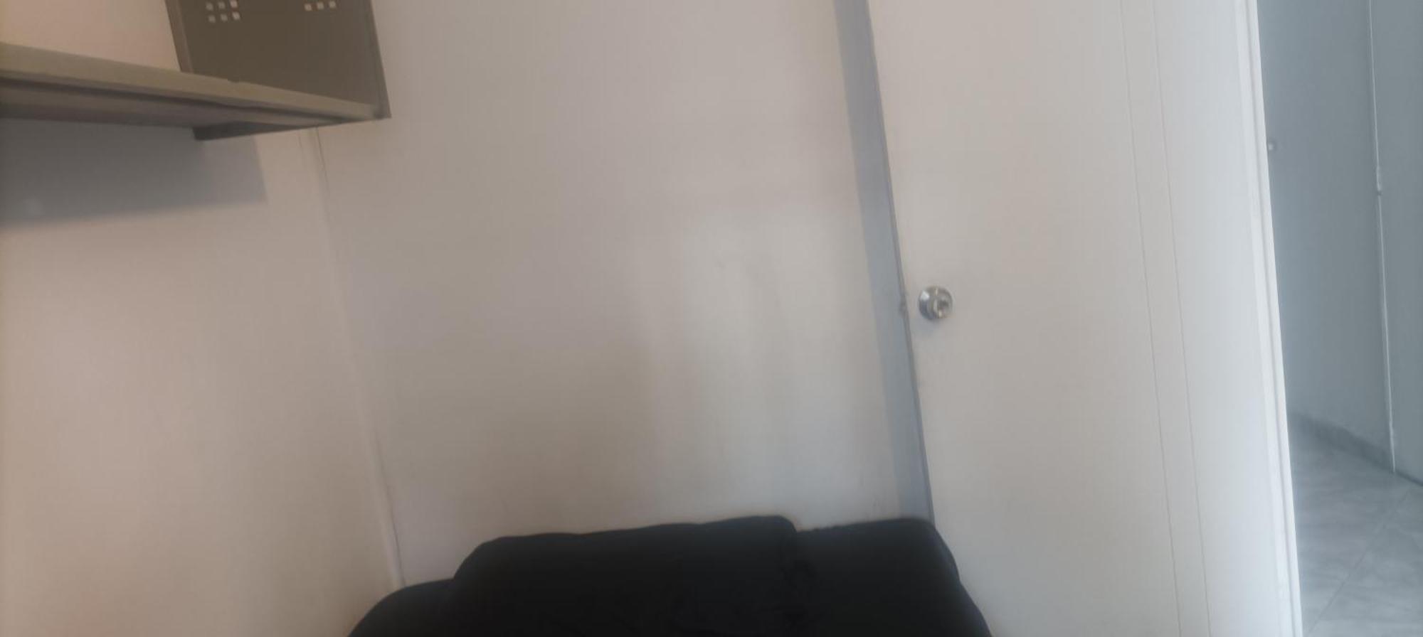 Hotel Hea Hospedaje Cerca Al Estadio Y La 70 Medellín Zimmer foto